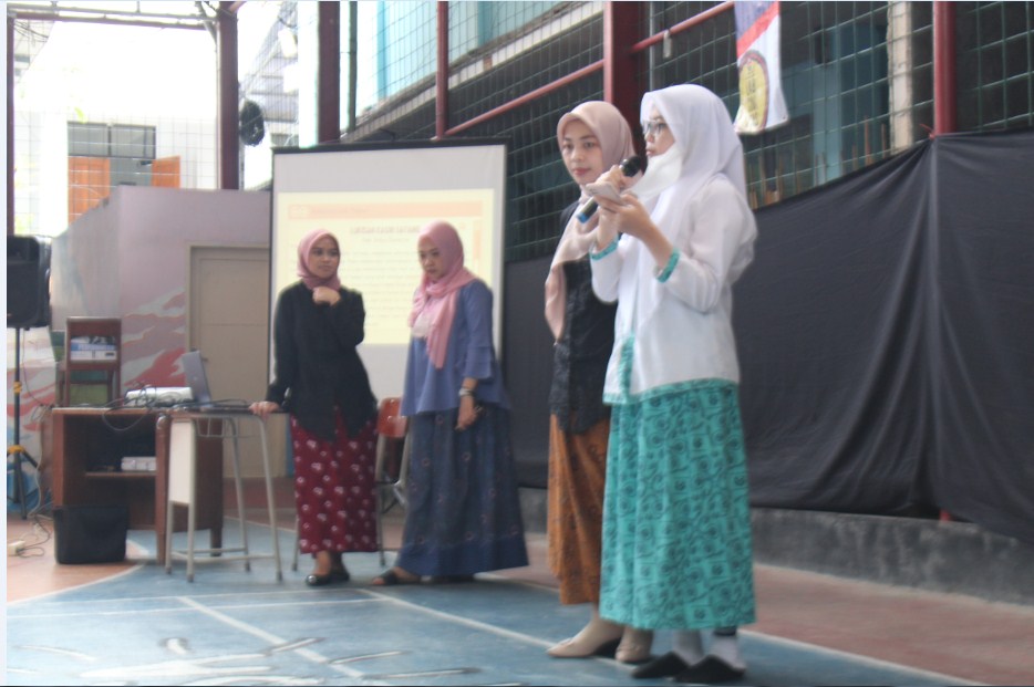 Gerakan Literasi Sekolah : Menulis Cerpen